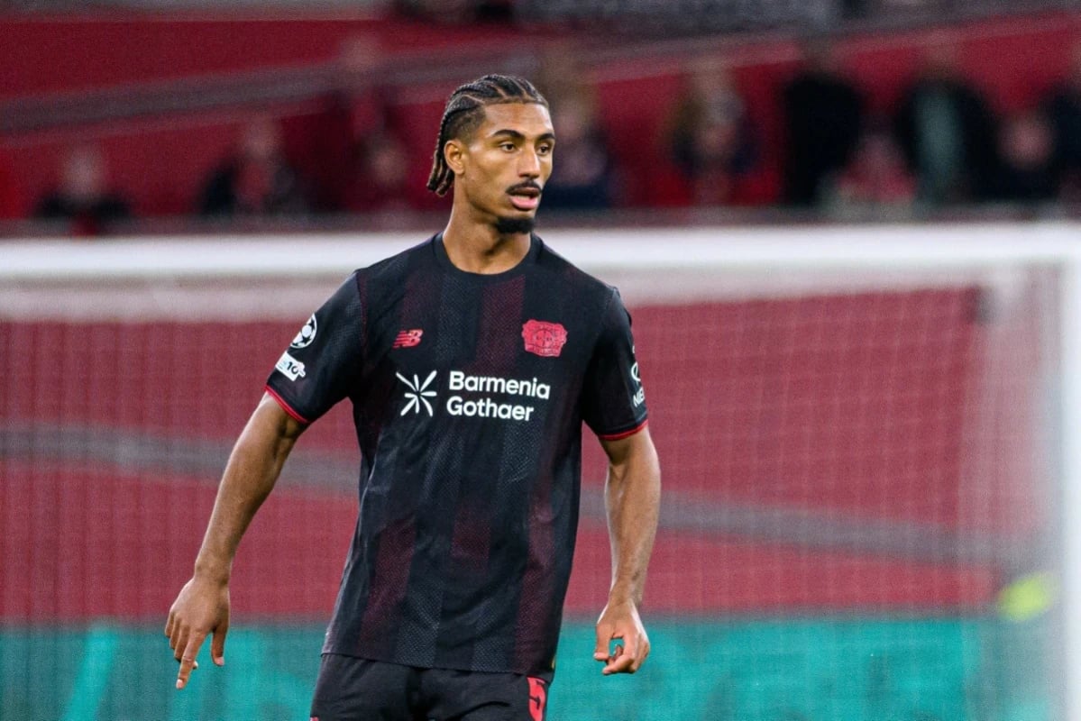 Bayer Leverkusen - Loic Bade 1