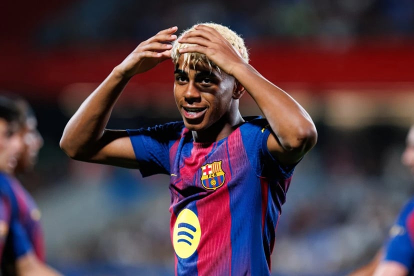 FC Barcelona - Lamine Yamal 2