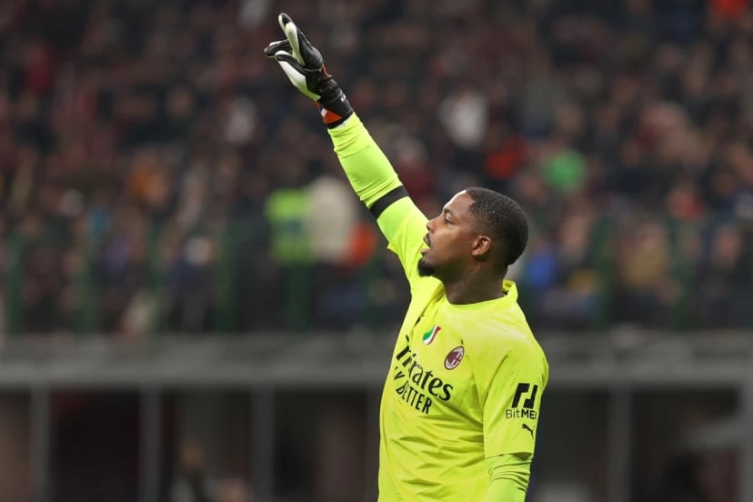AC Milan - Mike Maignan 3