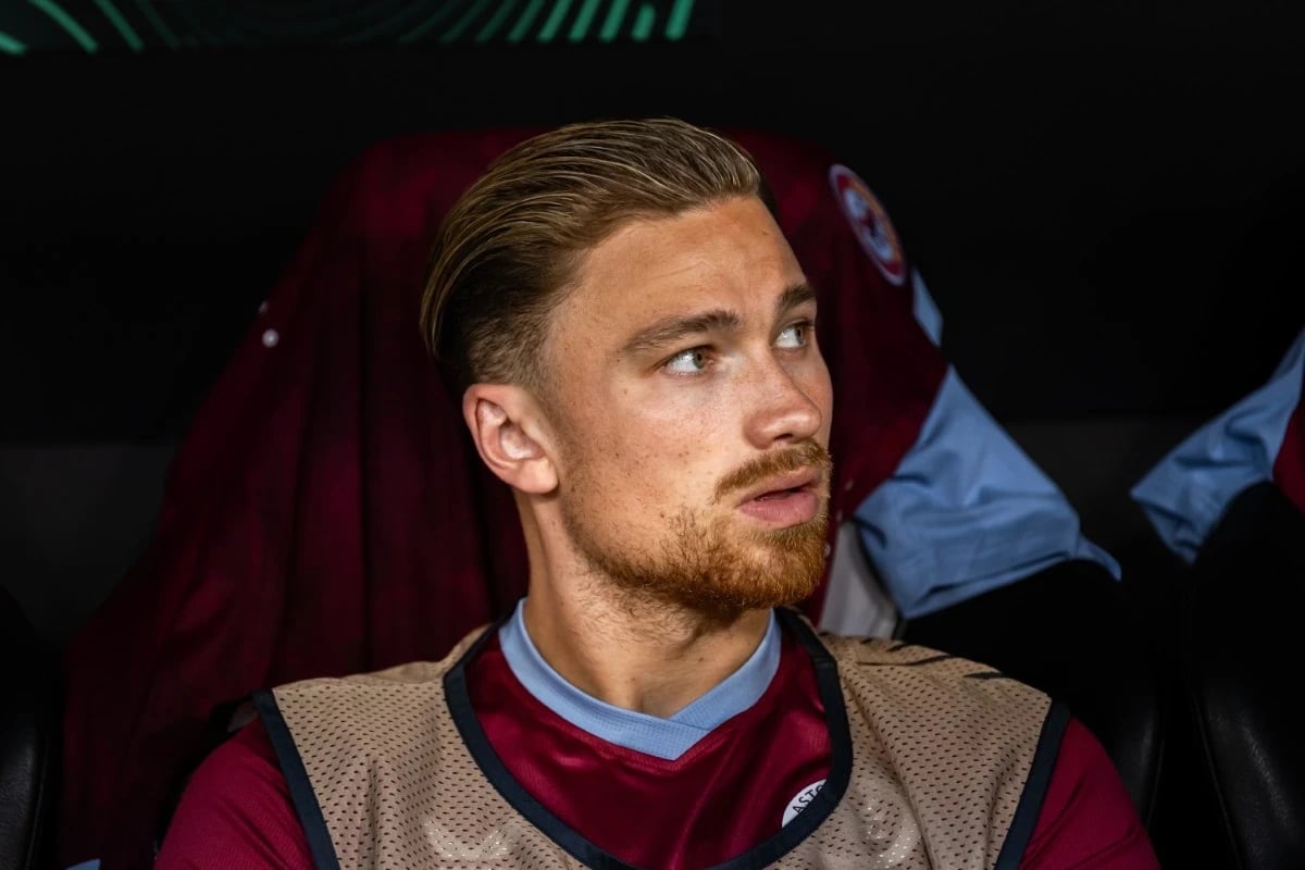 Aston Villa - Matty Cash 2
