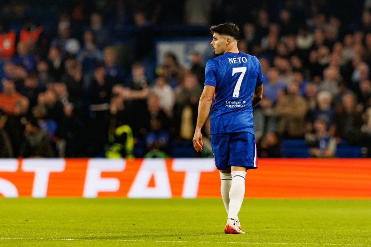 Chelsea - Pedro Neto 1