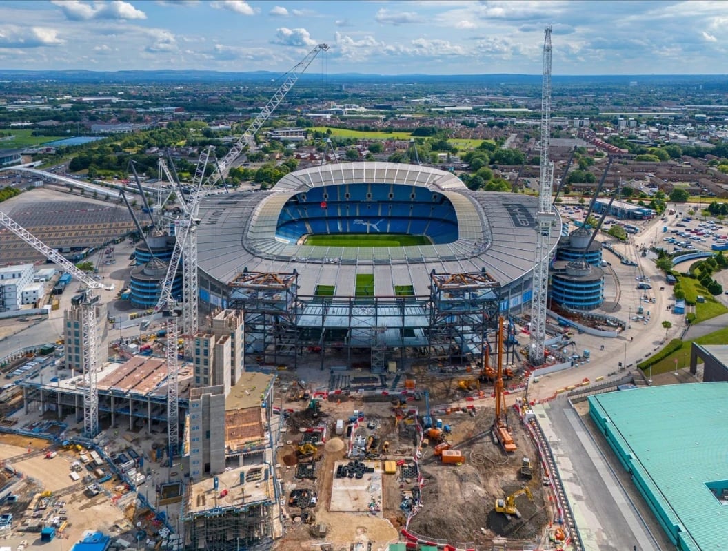 Manchester City - stadion 4 Etihad Stadium