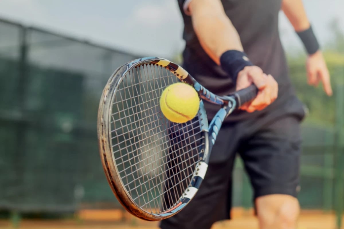 Tenis - ogólny rakieta i piłka 3