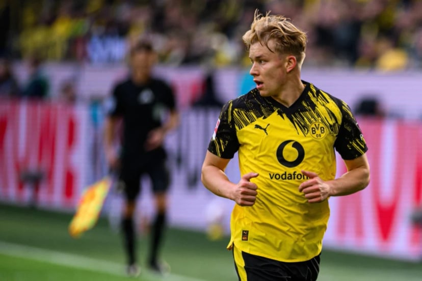 Borussia Dortmund - Maximilian Beier 1