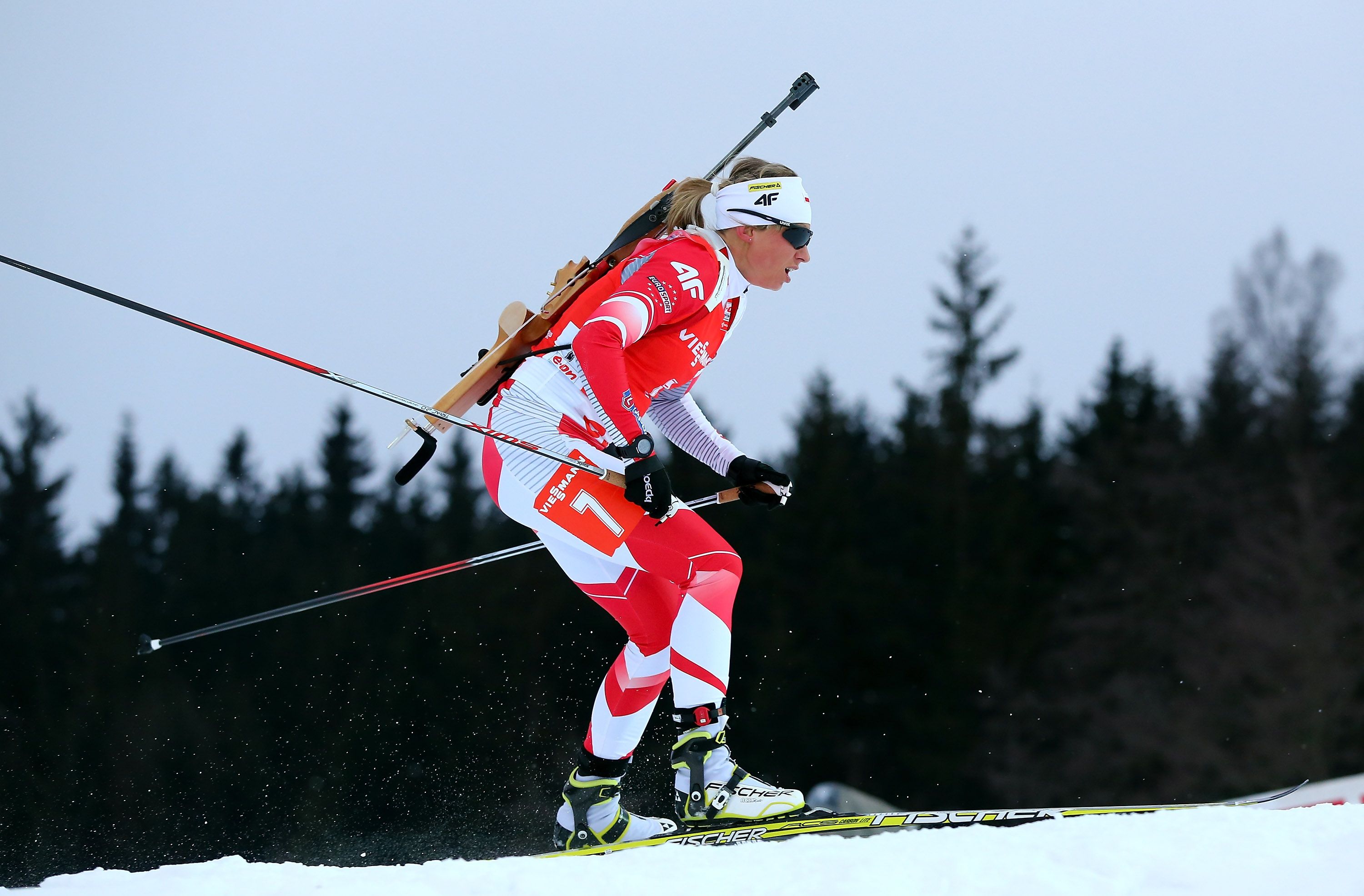 W sezonie 2013/2014 Eurosport będzie transmitował wszystkie zawody Pucharu Świata w biathlonie. Widzowie kanału będą mogli śledzić na żywo zmagania kobiet i mężczyzn w Oestersund, Hochfilzen, Annecy-Le Grand Bornand, Oberhofie, Ruhpolding, Anterselvie, Pokljuce, Kontiolahti i Oslo. Łącznie Eurosport zapewni ponad […]