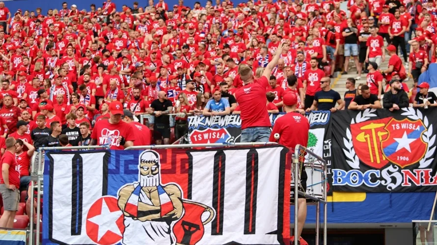 Dziś o godzinie 20:30, na Stadionie Miejskim im. Henryka Reymana w Krakowie, rozegrany zostanie mecz 13. kolejki 1. Polskiej Ligi Piłki Nożnej. Rywalizować będą Wisła Kraków i Bruk-Bet Termalica Nieciecza. W dalszej części artykułu przedstawię szczegóły, gdzie można śledzić transmisję […]