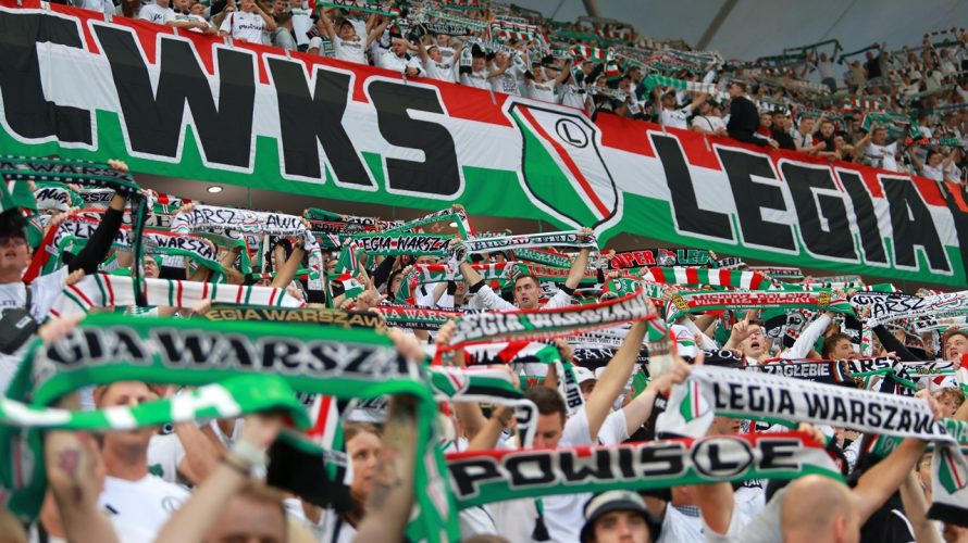 Legia Warszawa zakończyła poszukiwania nowego szkoleniowca. Został nim Edward Iordanescu, co klub oficjalnie ogłosił za pośrednictwem mediów społecznościowych.  Edward Iordanescu nowym trenerem Legii Warszawa 18 dni – tyle trwały poszukiwania nowego trenera przez Legię Warszawa. Pod koniec maja Goncalo Feio […]