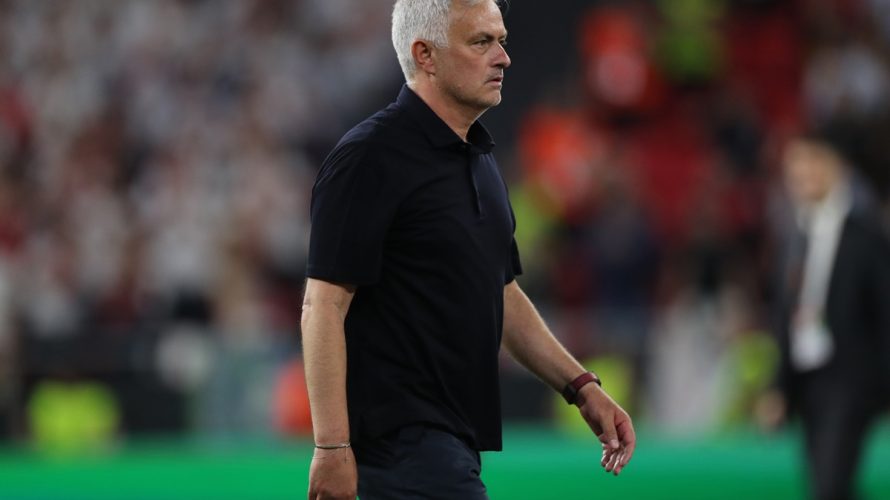W poniedziałkowy wieczór 24 lutego 2025 roku odbędzie się spotkanie pomiędzy Galatasaray a Fenerbahce. Mecz zaplanowano na godzinę 18:00, a areną tego starcia będzie Rams Park w Stambule. Wielki hit 25. kolejki ligi tureckiej będzie można oglądać w internecie. Szczegóły […]