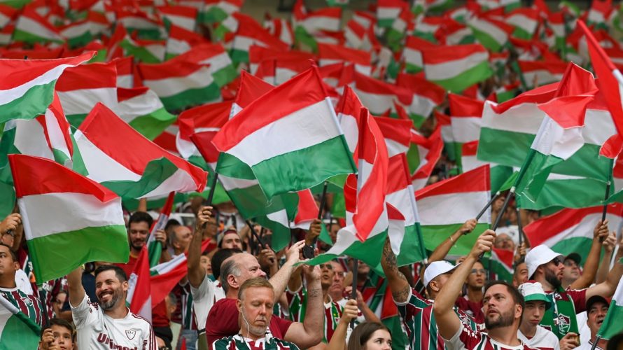 Fluminense wygrywa z Al-Hilal 2:1, zapewniając sobie awans do półfinału Klubowych Mistrzostw Świata. W pierwszej połowie obydwa zespoły miały duży problem ze skontruowaniem sobie klarownej sytuacji podbramkowej. Nie zawiodła jednak skuteczność – jedyny celny strzał oddany na tym etapie przez […]