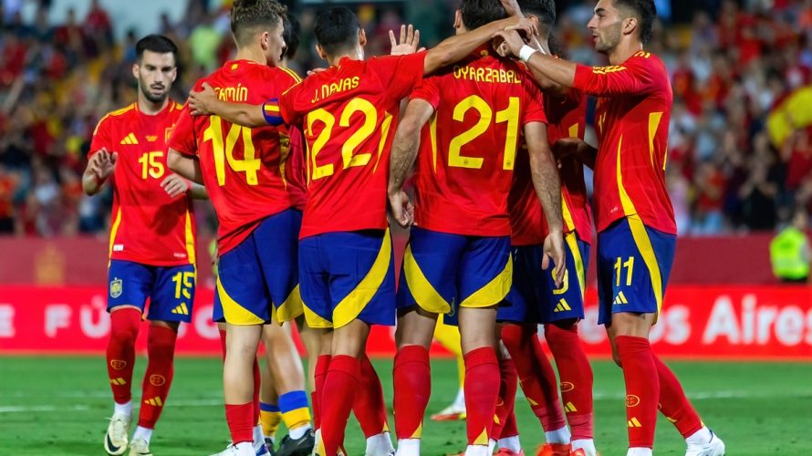 Hiszpania z awansem do półfinału Ligi Narodów UEFA. W meczu ćwierćfinałowym podopieczni Luisa De La Fuente pokonali w karnych Holandię 5:4. W regulaminowym czasie gry i dogrywce mieliśmy remis 3:3.
