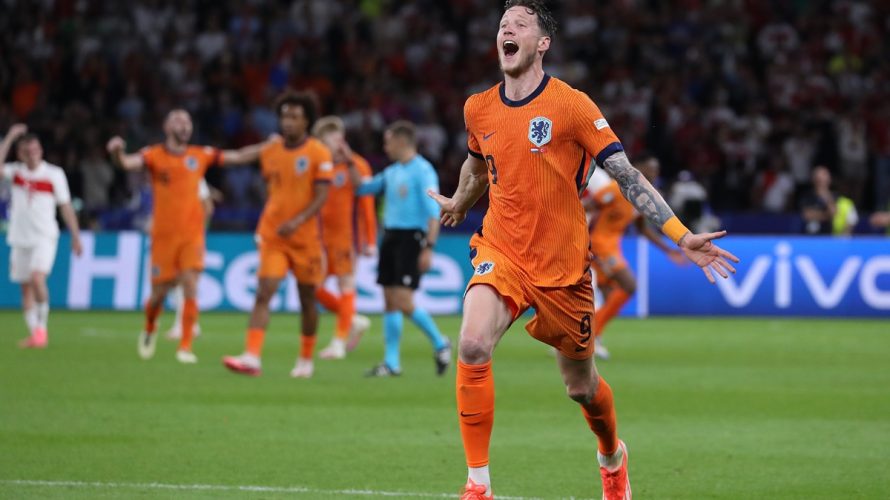 Reprezentacja Holandii będzie musiała poradzić sobie bez jednego ze swoich najbardziej doświadczonych zawodnik&oacute;w. Wout Weghorst zmaga się z niewielkimi problemami zdrowotnymi i w związku z tym nie wystąpi w dzisiejszym meczu eliminacji mistrzostw świata 2026 przeciwko Polsce. Dla &bdquo;Oranje&rdquo; to [&hellip;]