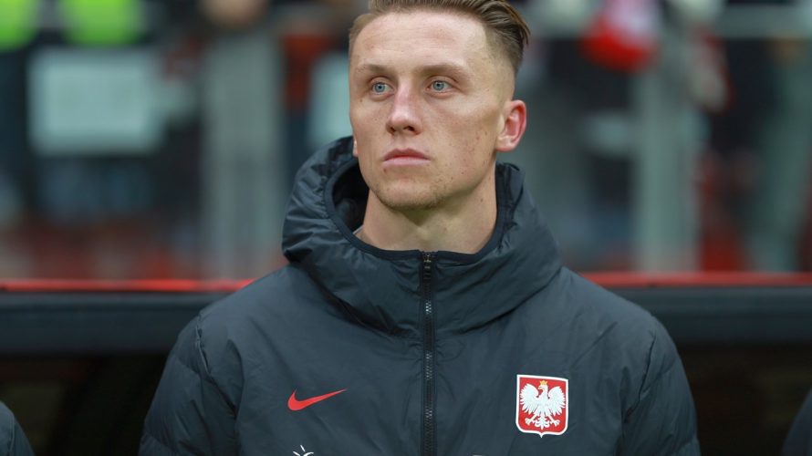 Marcin Bułka jest obecnie czołową postacią w OGC Nice, która awansowała do kwalifikacji Ligi Mistrzów. Już rok temu inne kluby wykazywały zainteresowanie, wtedy jednak Polak postawił na zostanie w Nicei. Tym razem może być to już inna historia, interesują się […]