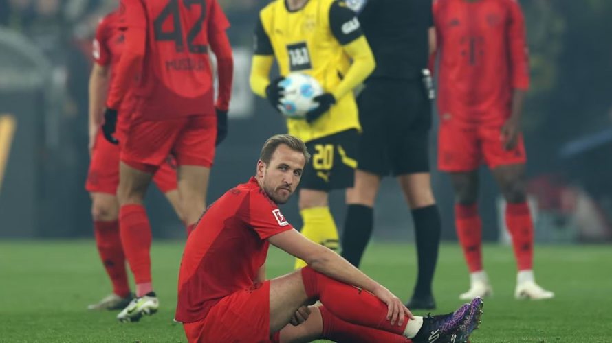 Bayern Monachium niespodziewanie przegrywa na własnym terenie z Bochum 2:3, w meczu 25. kolejki niemieckiej Bundesligi. Sam mecz zaczął się zgodnie z planem gospodarzy. W 14. minucie wynik otworzył Guerreiro. Następnie szansę na podwyższenie prowadzenia miał Gnabry, jednak Niemiec zmarnował […]