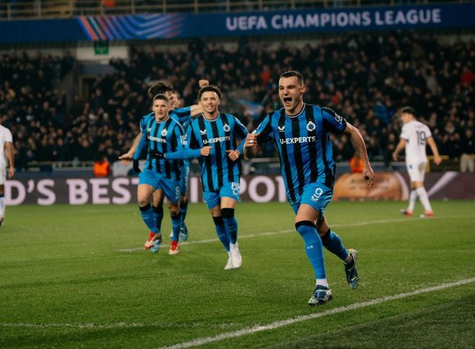 Do dużej niespodzianki doszło w pierwszym środowym meczu 1/16 finału Ligi Mistrzów UEFA. Club Brugge  pokonało u siebie Atalantę 2:1. 