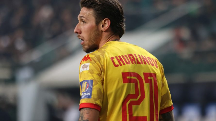 Jagiellonia Białystok pokonała Legię Warszawa 1:0 w meczu 28. kolejki PKO Ekstraklasy. Gola na wagę zwycięstwa zdobył Darko Churlinov.
