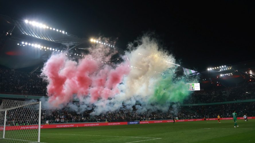 Legia Warszawa może zostać obiektem ciekawej wymiany z Besiktasem Stambuł. Na radarze turków znajduje się reprezentant Polski – Maxi Oyedele. W zamian chcieliby oni oddać jednego ze swoich zawodników i ewentualnie dopłacić brakującą sumę. Na Łazienkowską mógłby trafić w zamian […]