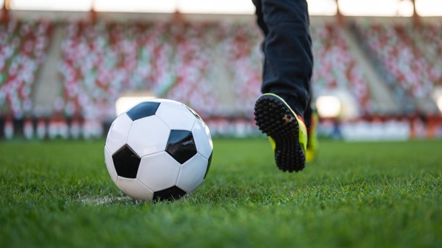 Weekendowe transmisje w Polsacie będą stać pod znakiem finałów. Nadawca pokaże finał Pucharu Szkocji, finał Pucharu Niemiec, finał Ligi Mistrzyń UEFA, ale także ligowe starcia w Chance Lidze i Saudi Pro League.