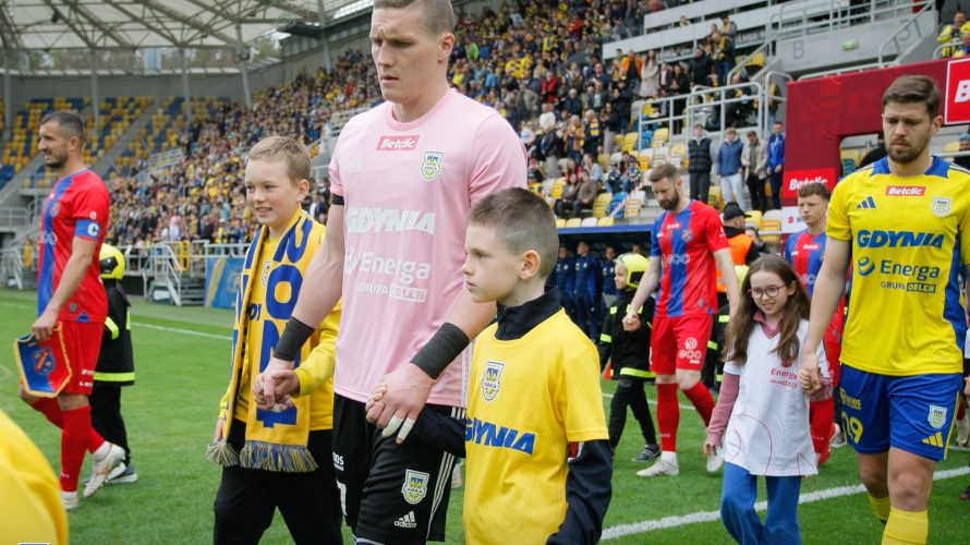 Arka Gdynia dzięki zwycięstwu nad Bruk-Bet Termaliką Niecieczą zameldowała się w Ekstraklasie.