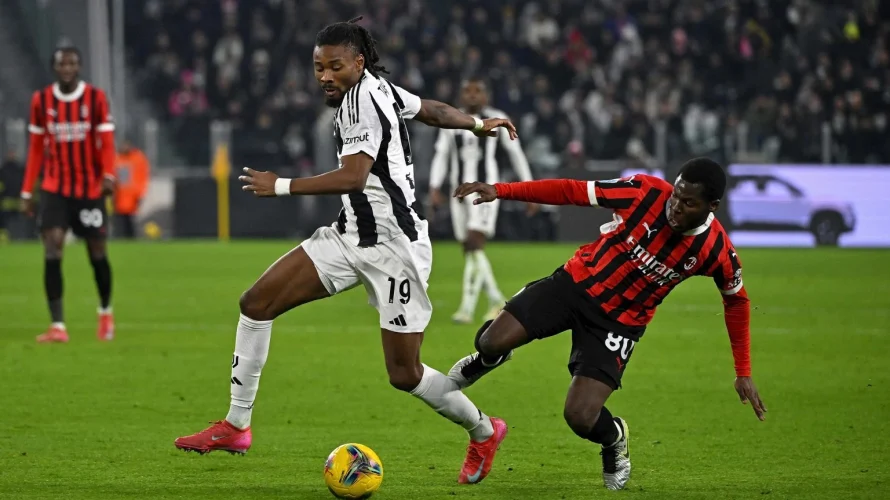 Juventus już myśli o wzmocnieniach na przyszły sezon. Może się okazać, że dwóch zawodników przyjdzie za darmo, ponieważ kończą im się kontrakty z obecnymi pracodawcami.
