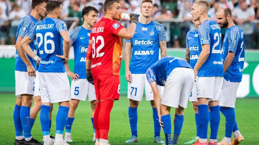 Witajcie w mojej analizie meczu pomiędzy Ruchem Chorzów a GKSem Tychy, który odbędzie się w ramach rozgrywek Betlic I Liga 6 kwietnia 2025 roku o godzinie 14:30 na Stadionie Śląskim w Chorzowie. W artykule znajdziecie szczegółową analizę, przewidywania bukmacherów oraz […]
