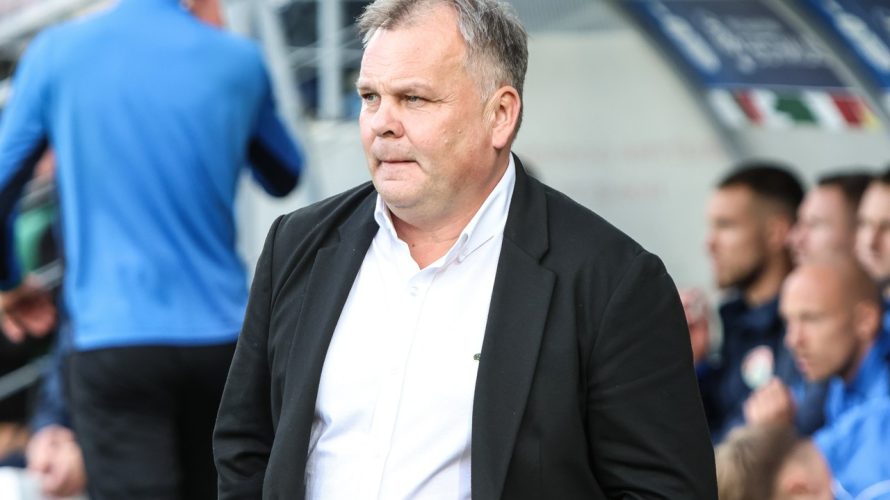 Emmanuel Francois został nowym piłkarzem Puszczy Niepołomice. Klub poinformował o podpisaniu z ofensywnym pomocnikiem rocznego kontraktu, z opcją przedłużenia. Haitańczyk dołączy do zespołu w ramach wolnego transferu. Francois poprzedni sezon spędził w barwach trzecioligowej Siarki Tarnobrzeg. Na tle pozostałych zawodników, […]