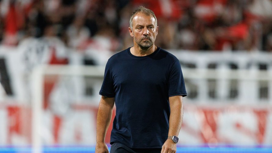 Barcelona zważając na swój budżet transferowy szuka zawodników, którym skończył lub kończy się kontrakt. To pozwoli im na oszczędzenie pewnej sumy, która może przydać się gdzie indziej. Dlatego też na ich celownik trafił były kolega Roberta Lewandowskiego z Bayernu Monachium.