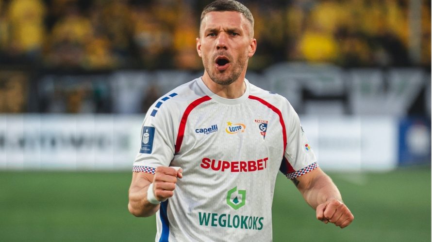 Kontrakt Lucasa Podolskiego z Górnikiem Zabrze miał przestać obowiązywać za kilka tygodni. Było więc wiele obaw co do jego przyszłości. Ostatecznie skończyło się na strachu. 14-krotni mistrzowie Polski w dniu meczu z Koroną Kielce poinformowali, że Lucas Podolski zostaje na […]