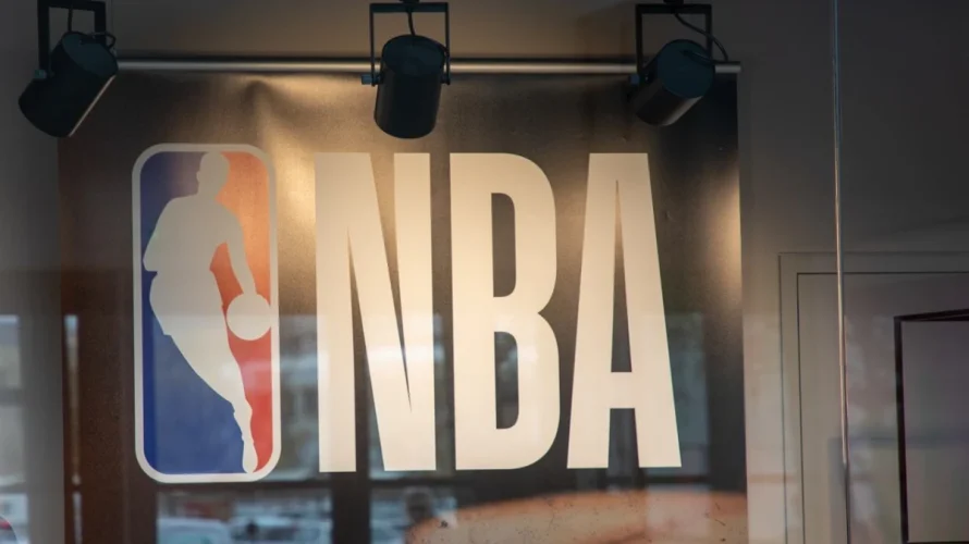 W nocy z niedzieli na poniedziałek odbędzie się kolejny mecz w ramach ćwierćfinałów NBA 2024/25. Na parkiecie Gainbridge Fieldhouse w Indianapolis Indiana Pacers po raz kolejny zmierzą się z Cleveland Cavaliers. Początek spotkania zaplanowano na 02:00 czasu polskiego. Szczegóły dotyczące […]