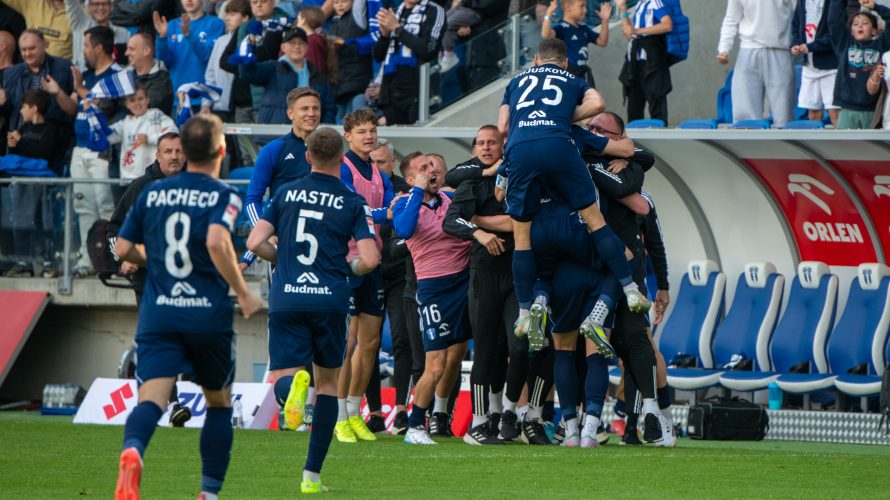Wisła Płock pokonała 2:1 Polonię Warszawa w półfinałowym starciu Baraży o PKO Ekstraklasę i awansowała do finału tych rozgrywek. 