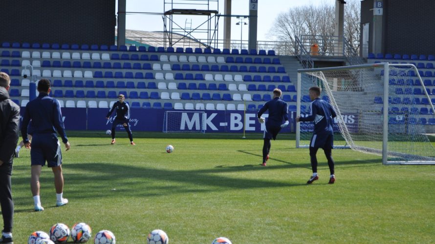 Kotwica Kołobrzeg nie otrzymała licencji na grę w rozgrywkach Betclic 2. ligi w sezonie 2025/2026. To efekt niespełnienie kryteriów F.01, F.03, F.04 oraz F.05. Kotwica Kołobrzeg bez licencji na grę w 1. i 2. lidze Awans Kotwicy Kołobrzeg na zaplecze […]