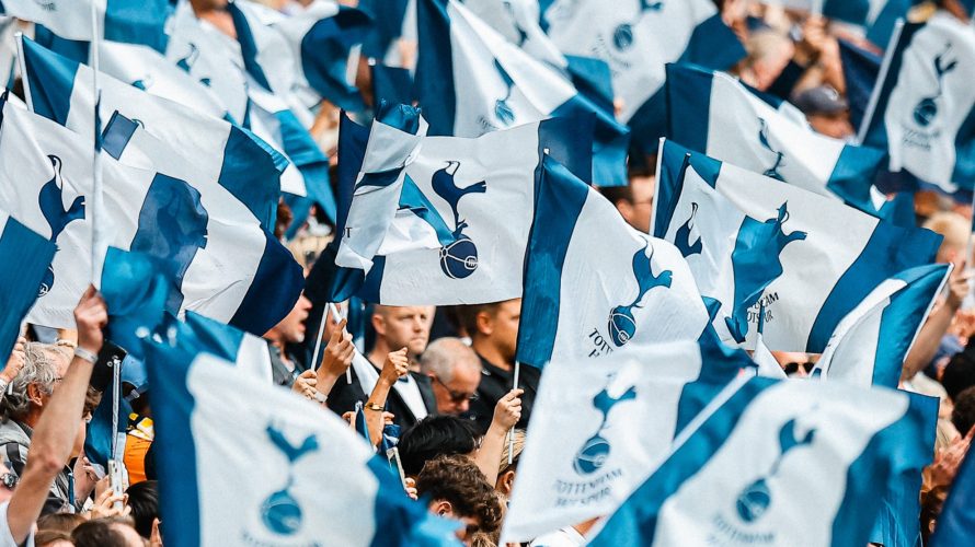 Tottenham Hotspur ogłosił, że skorzystał z możliwości wykupu Mathysa Tela z Bayernu Monachium. Ten podpisał z klubem z północnego Londynu sześcioletnią umowę. Tottenham Hotspur wykupił Mathysa Telę Poprzedni sezon był słodko-gorzki dla Tottenhamu Hotspur. Co prawda, zespół z północnego Londynu […]