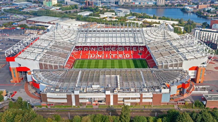 Manchester United ma trudne zadanie w postaci przekonania nowych piłkarzy do dołączenia do ich projektu. Fatalna gra, ogromna presja i brak europejskich pucharów mocno to utrudniają. Niemniej wciąż walczą o każdego gracza a kolejnym ma być Moise Kean – napastnik […]