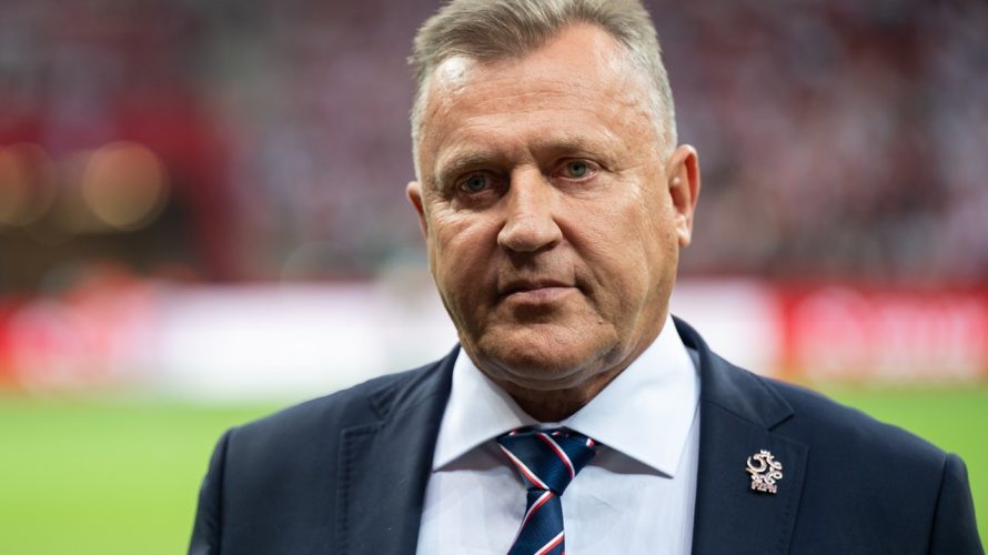 W poniedziałek, 30 czerwca, w Warszawie odbyło się Walne Zgromadzenie Sprawozdawczo-Wyborcze Delegatów PZPN. Podczas niego odbyło się głosowanie nad wyborem nowego prezesa związku. Niespodzianki nie było, gdyż na kolejną kadencję został wybrany Cezary Kulesza. Cezary Kulesza prezesem PZPN do 2029 […]