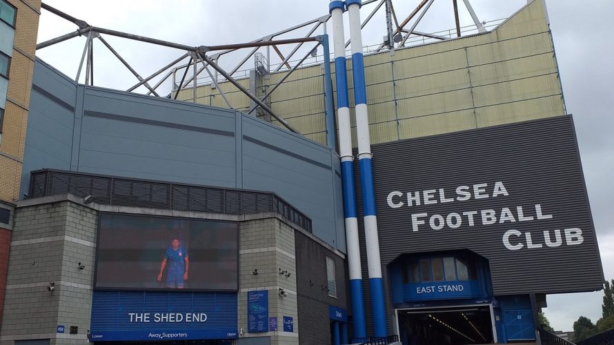Jamie Gittens został nowym piłkarzem Chelsea Londyn. Klub poinformował o podpisaniu z 20-latkiem siedmioletniego kontraktu. Za skrzydłowego zapłacą około 50 milionów euro. Gittens uchodzi za jedno z objawień poprzedniego sezonu Bundesligi. Już od kilku lat notował stopniowy progres, dostając coraz […]