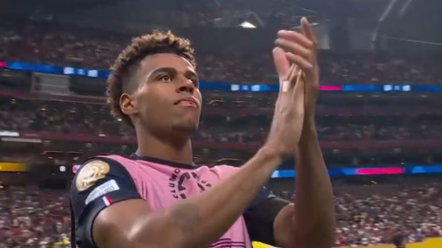 Paris Saint-Germain został trzecim półfinalistą tej edycji Klubowych Mistrzostw Świata. W ćwierćfinale PSG pokonało Bayern Monachium 2:0, mimo gry przez kilka minut w dziewiątkę! Pierwsza połowa na remis Mecz od samego początku był wyrównany. Jako pierwsi niezłą okazję do zdobycia […]