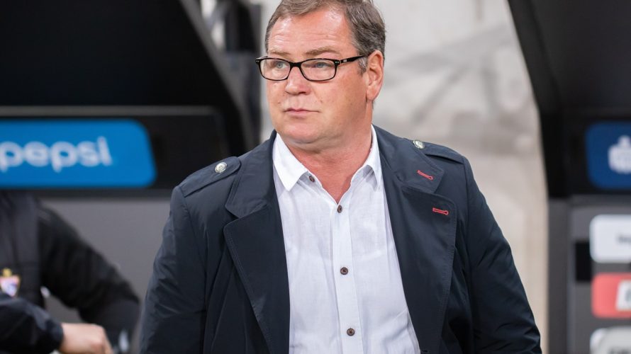Powołania do reprezentacji Polski zawsze wiążą się z dużymi emocjami. Kibice żywo dyskutują na temat tego kto je dostał a kto został pominięty. Teraz w mediach rozgorzała dyskusja na temat braku w kadrze osoby Sebastiana Walukiewicza. Z odpowiedzią przychodzi sam [&hellip;]