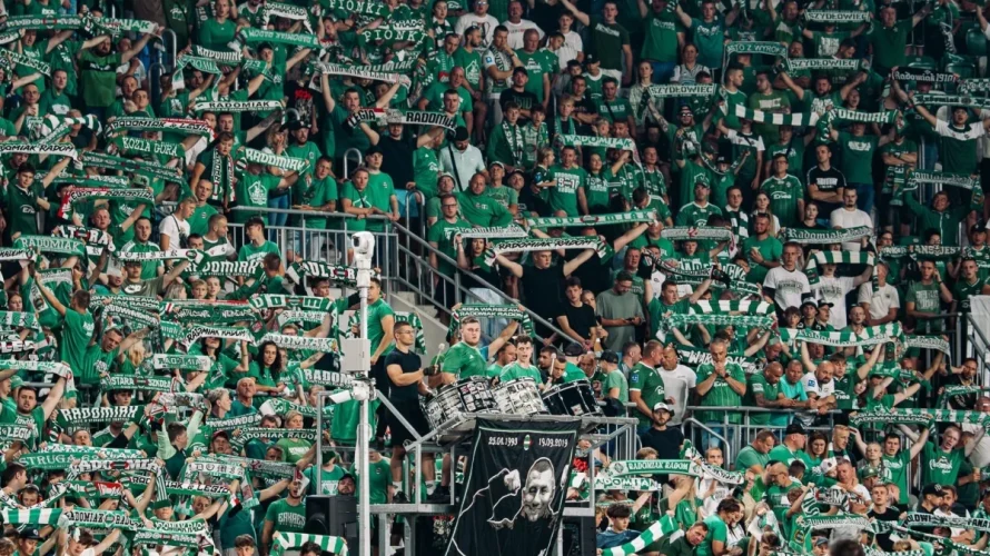 Przed nami mecz Radomiak Radom &ndash; Lechia Gdańsk w 31. kolejce Ekstraklasy. Poniżej znajdziesz informacje o spotkaniu, w tym gdzie oglądać transmisję tv i transmisję online i szczeg&oacute;ły dotyczące kanał&oacute;w telewizyjnych, opcji płatnego streamu oraz informacji o ewentualnej transmisji za [&hellip;]