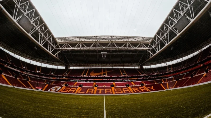 Galatasaray wygrał z Juventusem 5:2 we wtorek 17 lutego 2026 roku w meczu Ligi Mistrz&oacute;w. Poniżej przedstawiamy statystyki drużyn i piłkarzy po spotkaniu Galatasaray &ndash; Juventus. Możecie sprawdzić kto zdobył gole oraz obszerne statystyki pomeczowe obu zespoł&oacute;w. Galatasaray &ndash; Juventus [&hellip;]