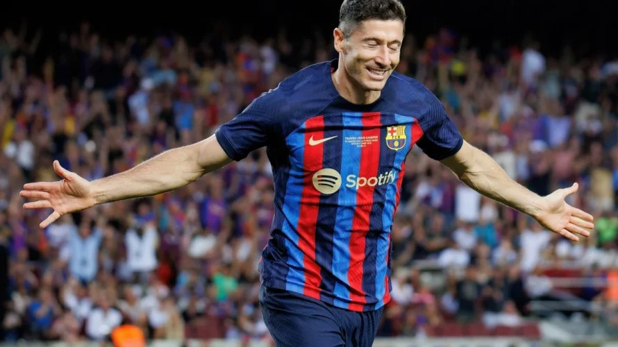 Przed nami spotkanie Espanyol &ndash; FC Barcelona w 18. kolejce rozgrywek La Liga. Poniżej znajdziesz najważniejsze informacje o meczu, w tym gdzie oglądać transmisję tv i transmisję online. O kt&oacute;rej godzinie początek meczu? Mecz odbędzie się w sobotę 03.01.2026, godz. [&hellip;]