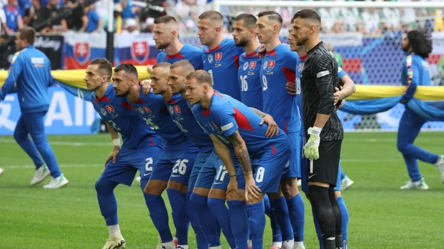 Przedstawiam oficjalne składy drużyn Irlandia P&oacute;łnocna i Słowacja. Mecz rozpocznie się w piątek 10.10.2025 o godz. 20:45 na stadionie Windsor Park w Belfaście. Irlandia P&oacute;łnocna &ndash; Słowacja wyjściowe składy Irlandia P&oacute;łnocna Bailey Peacock-Farrell, Paddy Mcnair, Trai Hume, Daniel Ballard, Shea [&hellip;]