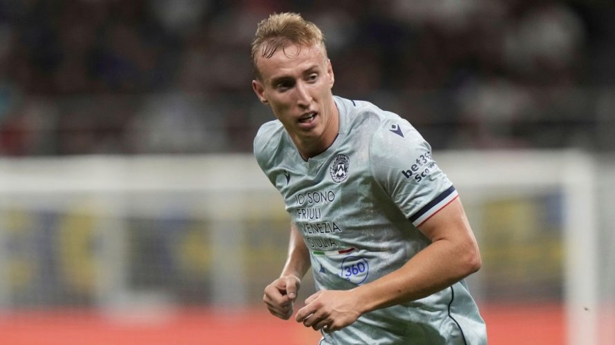 Adam Buksa na początku sezonu 2025/2026 trafił do Włoch, gdzie przyjął ofertę Udinese. Polak wciąż aklimatyzuje się we Włoszech, jednak z perspektywy czasu opowiedział o swoich odczuciach odnośnie gry we włoskiej ekstraklasie. Polak wciąż odnajduje się w nowych realiach. Ma [&hellip;]