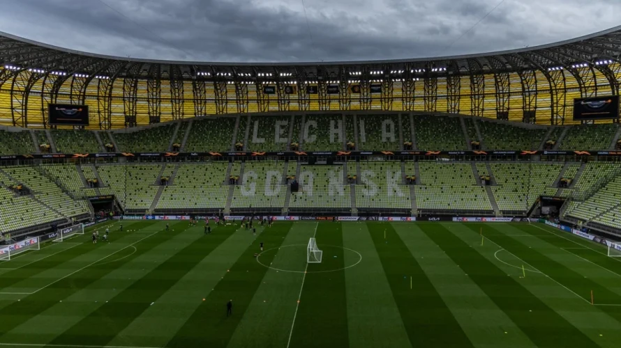 Oto skr&oacute;t wideo meczu Lechia Gdańsk &ndash; Bruk-Bet Termalica Nieciecza, w kt&oacute;rym można obejrzeć gole, najciekawsze akcje oraz najlepsze sytuacje bramkowe z tego spotkania. Spotkanie zostało rozegrane w sobotę 29.11.2025 o godzinie 14:45 na Polsat Plus Arenie w Gdańsku. Lechia [&hellip;]