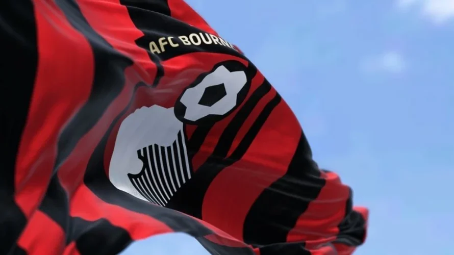 Poniżej przedstawiam statystyki, kursy i typy dotyczące meczu Bournemouth – Everton. Spotkanie odbędzie się we wtorek 02.12.2025 o godzinie 20:30 w rozgrywkach Premier League. Zapowiada się interesujące starcie na Vitality Stadium. Bournemouth prezentuje przyzwoitą defensywę na własnym boisku, tracąc średnio […]