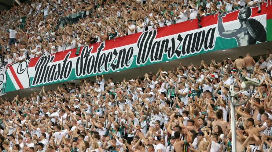 Prezentujemy skr&oacute;t wideo meczu Legia Warszawa &ndash; Cracovia, w kt&oacute;rym można obejrzeć jedynego gola oraz najciekawsze akcje i najlepsze okazje bramkowe. Spotkanie odbyło się w niedzielę 8 marca 2026 roku o 20:15 na Stadionie Wojska Polskiego w Warszawie. Mecz zakończył [&hellip;]