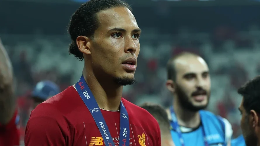 Prezentujemy oceny piłkarzy po meczu Tottenham &ndash; Liverpool. Możecie sprawdzić, kto zagrał najlepiej, a kto otrzymał najniższe noty. Mecz został rozegrany w sobotę 20.12.2025 o godzinie 18:30 i zakończył się wynikiem 1:2. Tottenham &ndash; Liverpool oceny piłkarzy Najwyższe oceny po [&hellip;]