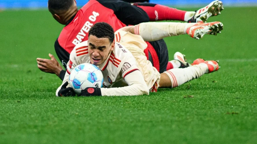 Bayern Monachium wygrał z Realem Madryt 4:3 w emocjonującym meczu Ligi Mistrz&oacute;w rozegranym w środę 15 kwietnia 2026 roku o godzinie 21:00. Poniżej przedstawiam statystyki drużyn i piłkarzy po spotkaniu Bayern Monachium &ndash; Real Madryt. Możecie sprawdzić kto zdobył bramki [&hellip;]