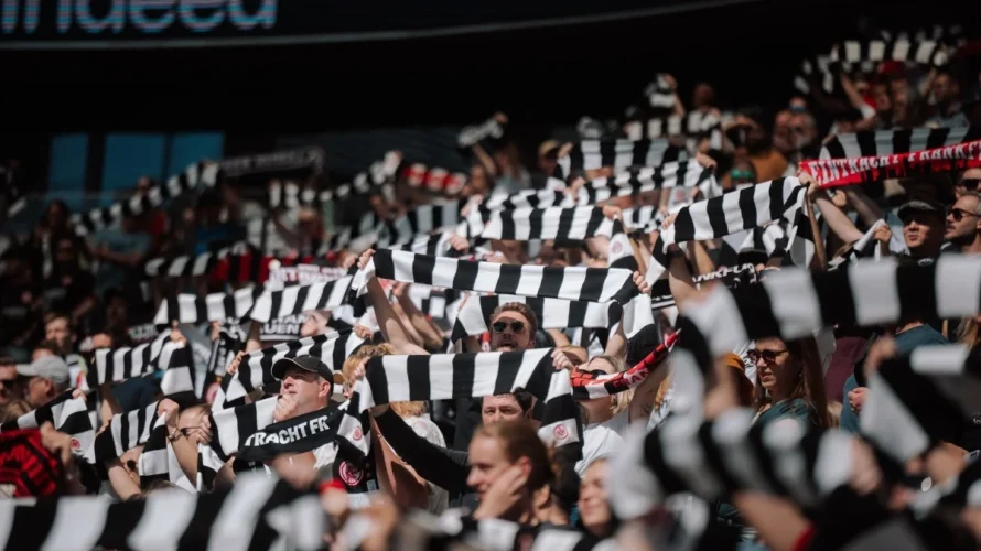 Przedstawiamy oceny piłkarzy po meczu Eintracht Frankfurt &ndash; RB Lipsk, aby sprawdzić, kt&oacute;rzy zawodnicy wyr&oacute;żnili się, a kt&oacute;rzy otrzymali niższe noty. Spotkanie rozegrano w sobotę 18.04.2026 o 18:30 i zakończyło się wynikiem 1:3. Eintracht Frankfurt &ndash; RB Lipsk oceny zawodnik&oacute;w [&hellip;]