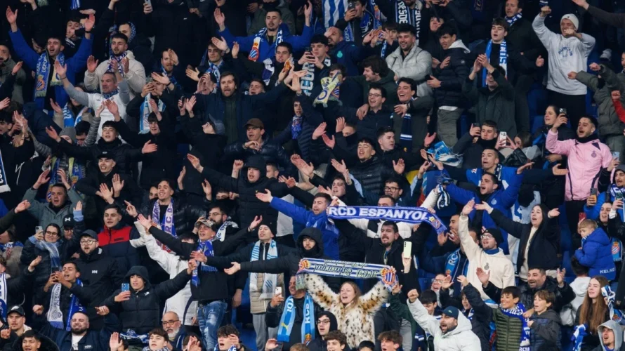 Oto skr&oacute;t wideo meczu Espanyol &ndash; Real Madryt, w kt&oacute;rym obejrzeć można gole, najciekawsze akcje i najlepsze sytuacje bramkowe. Spotkanie zostało rozegrane w niedzielę 3 maja 2026 o godzinie 21:00. Mecz zakończył się wynikiem 0:2, a obie bramki dla Realu [&hellip;]