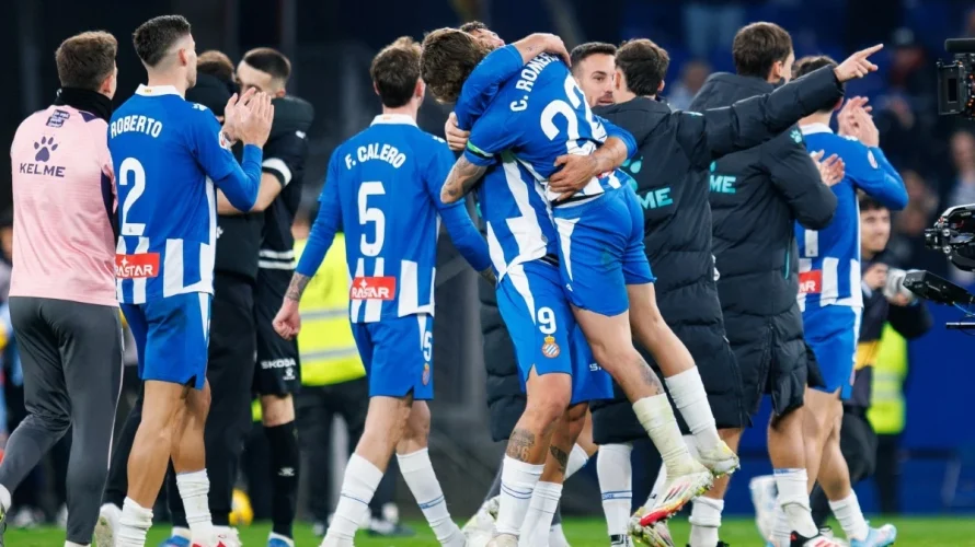 Przed nami spotkanie Espanyol &ndash; Real Madryt w ramach 34. kolejki La Liga. W tekście znajdziesz najważniejsze informacje o meczu oraz podpowiedź, gdzie oglądać transmisję na żywo i jak złapać stream. O kt&oacute;rej godzinie początek meczu? Mecz Espanyol &ndash; Real [&hellip;]