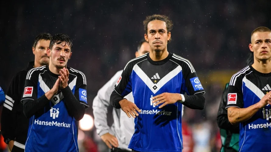 Przedstawiamy oceny piłkarzy po meczu Hamburger SV &ndash; Augsburg. Spotkanie rozegrane w sobotę 4 kwietnia 2026 na Volksparkstadionie w Hamburgu zakończyło się remisem 1:1, możecie sprawdzić, kto wypadł najlepiej, a kto otrzymał najniższe noty. Hamburger SV &ndash; Augsburg oceny piłkarzy [&hellip;]